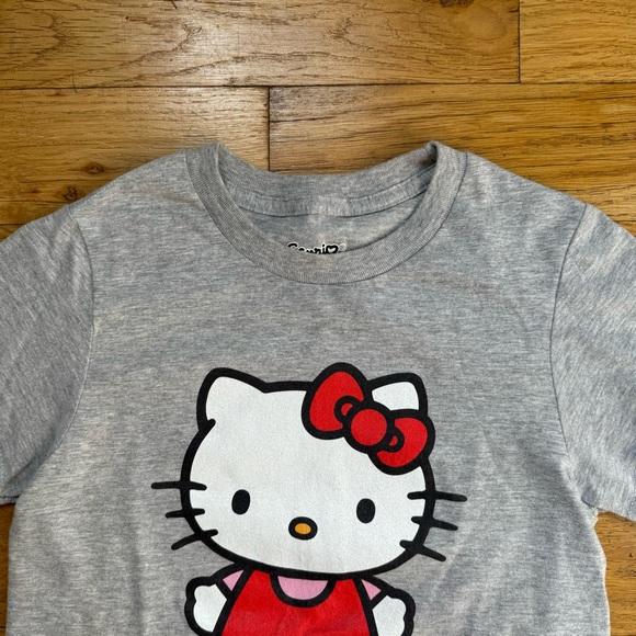 NWOT Sanrio Hello Kitty kids tee (size: XS) - Picture 3 of 7